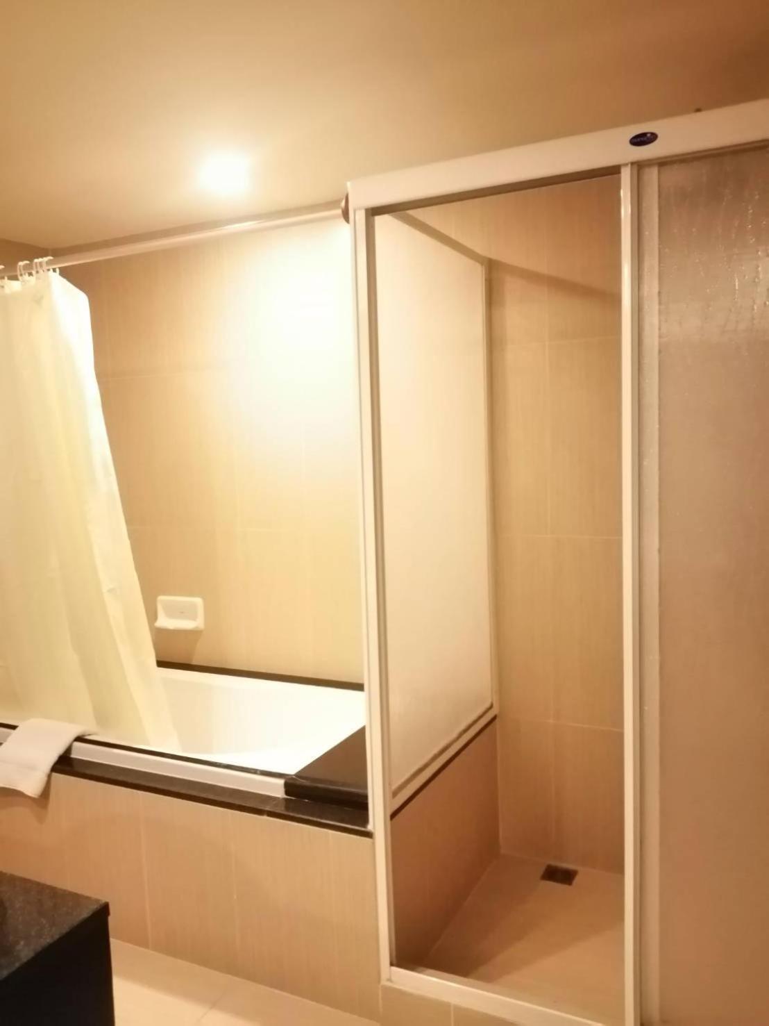 Olive Hotel & Residence Bangkok Sukhumvit 101 Экстерьер фото