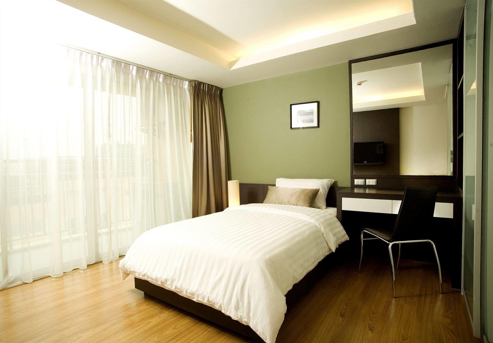 Olive Hotel & Residence Bangkok Sukhumvit 101 Экстерьер фото