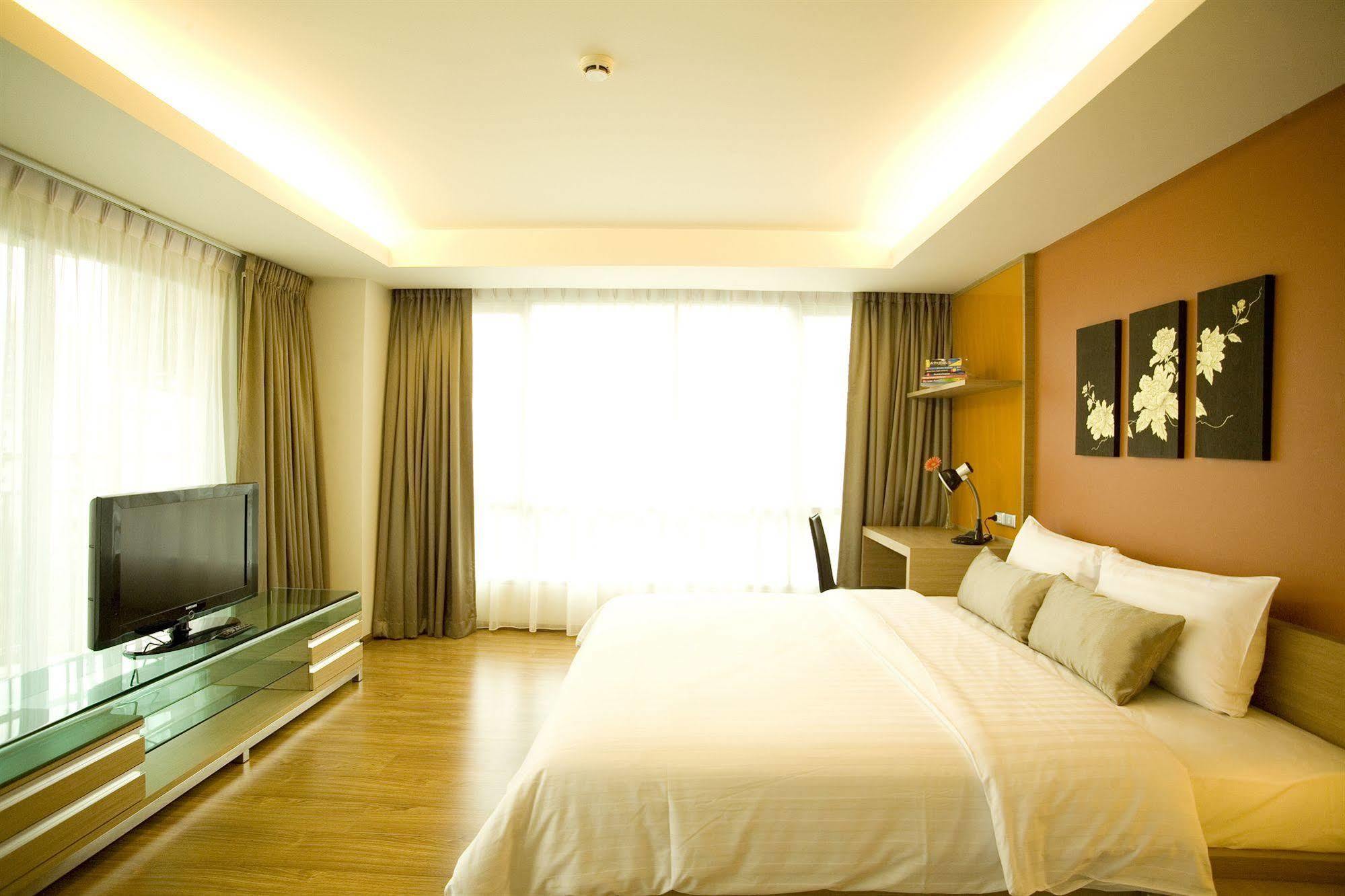 Olive Hotel & Residence Bangkok Sukhumvit 101 Экстерьер фото